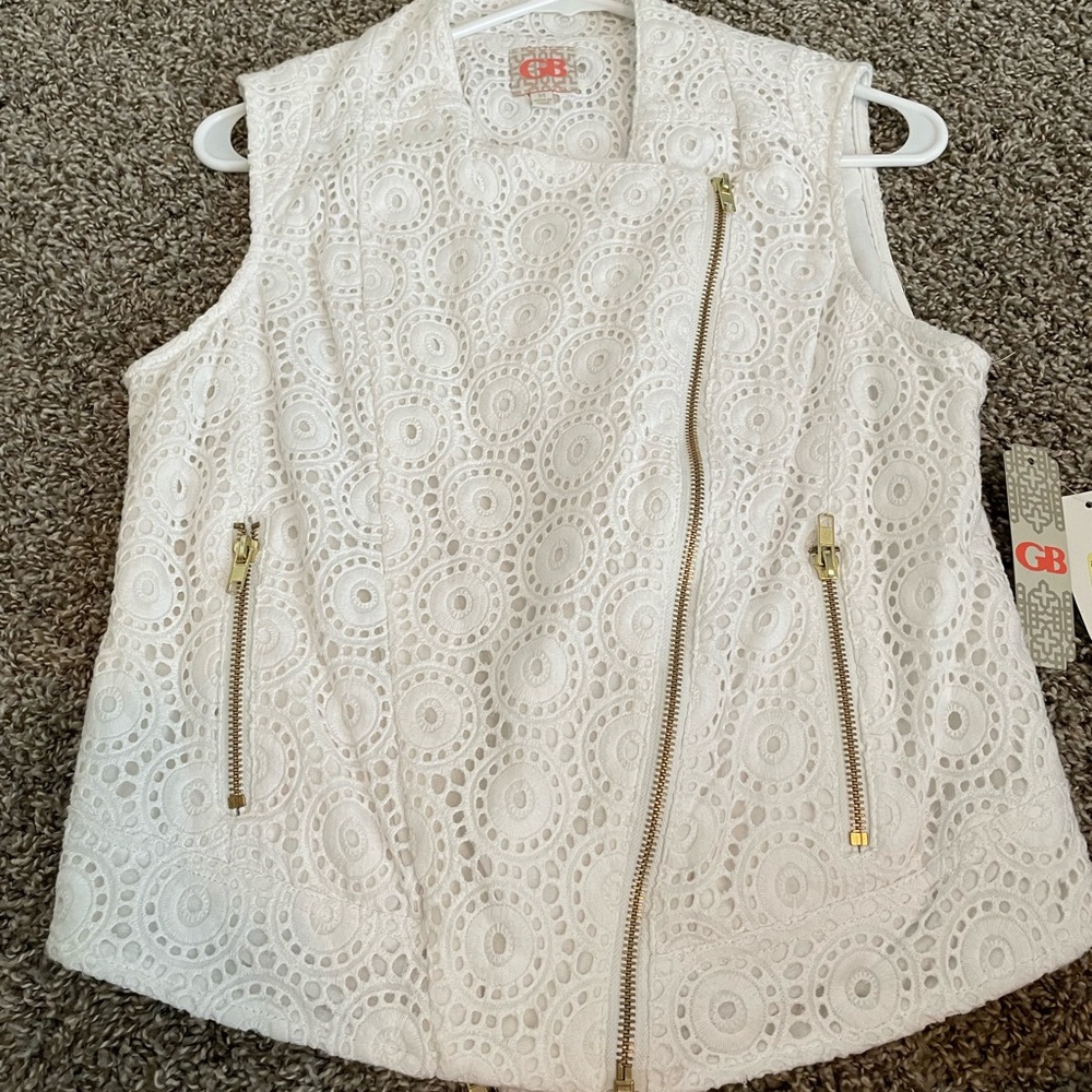 Lace vest